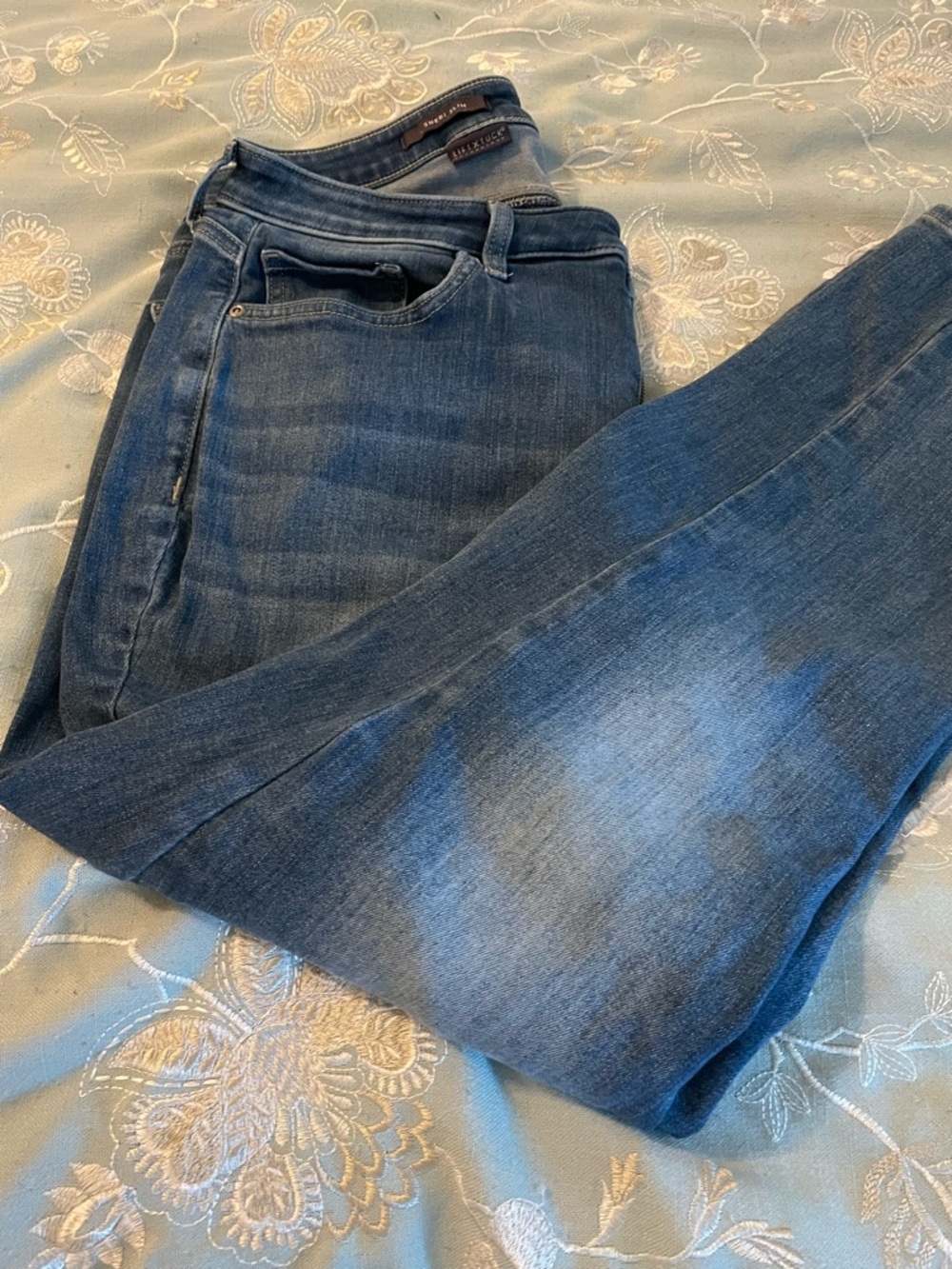 NYDJ Sheri Slim Jeans in blue denim
